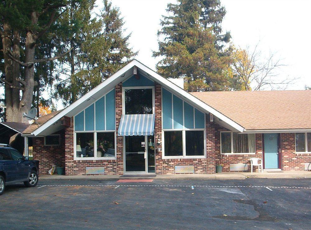 Atlas Motor Lodge Highland Exterior photo