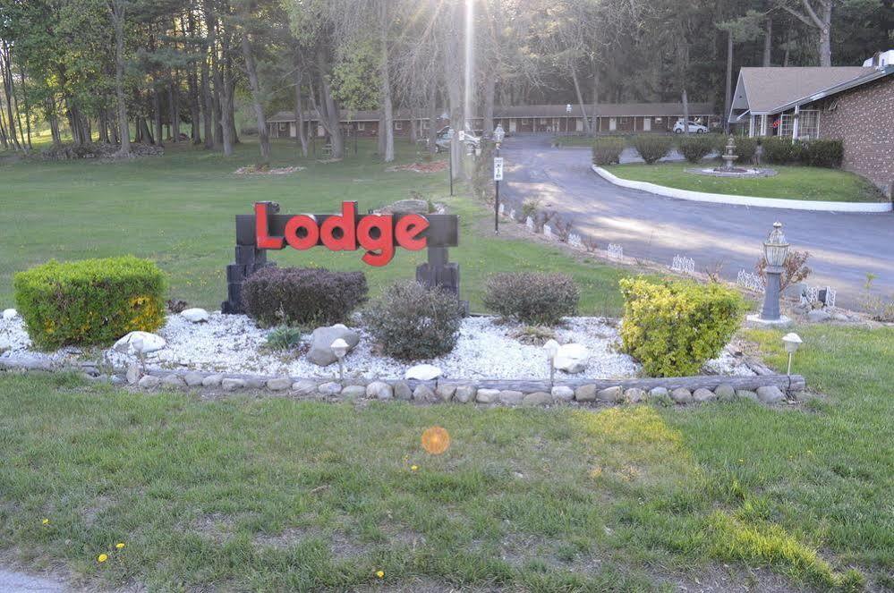 Atlas Motor Lodge Highland Exterior photo